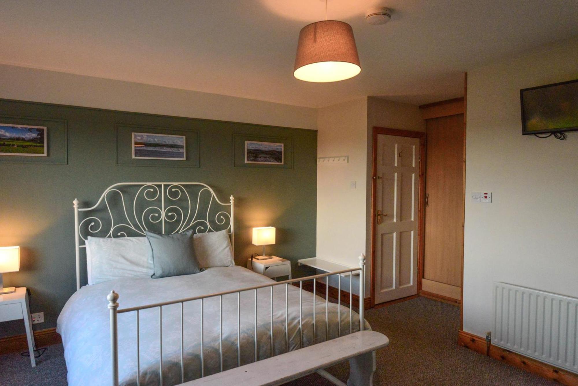 Bluetit Lodge Kilkee Exterior photo